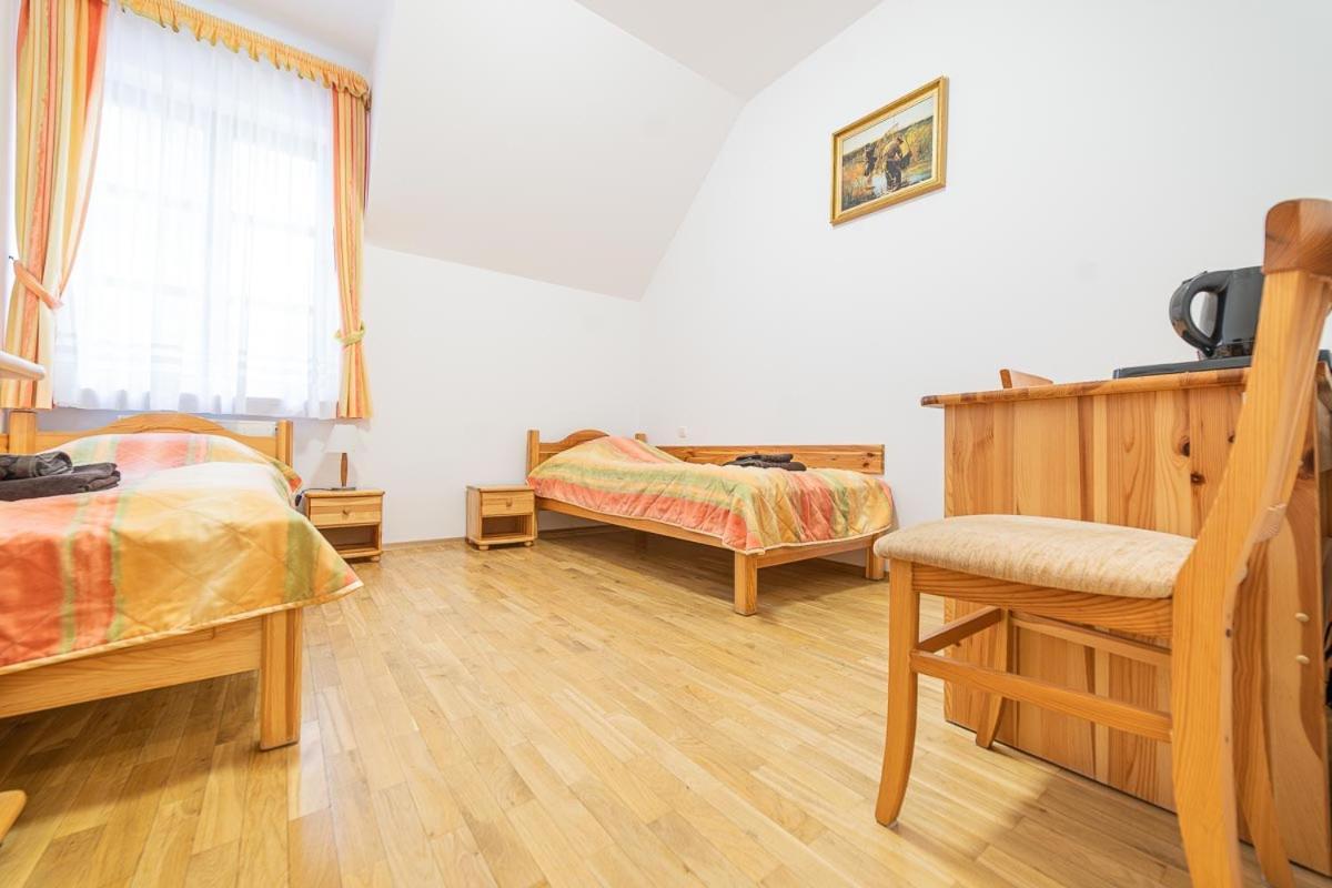 Osrodek Wrzosowa Gora - Pokoje Ruciane-Nida Luaran gambar